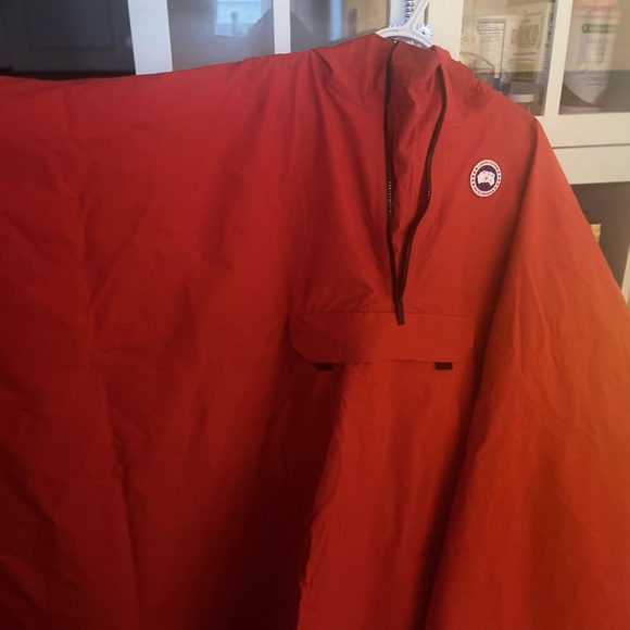 Canada goose poncho - men’s colour red - Picture 4 of 4